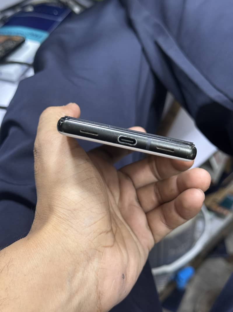Google Pixel 6a 3