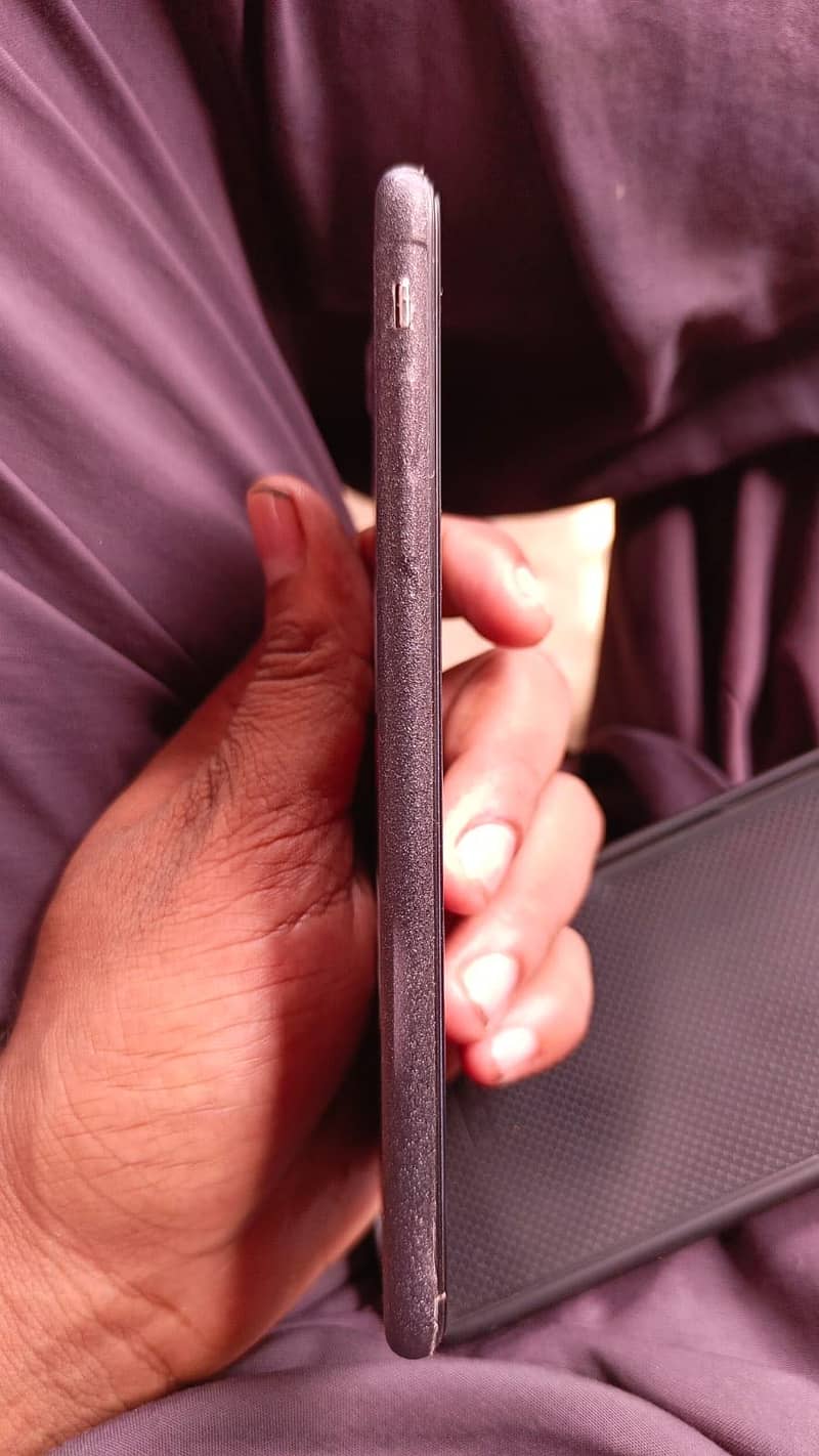 Apple iPhone 7 Plus 1