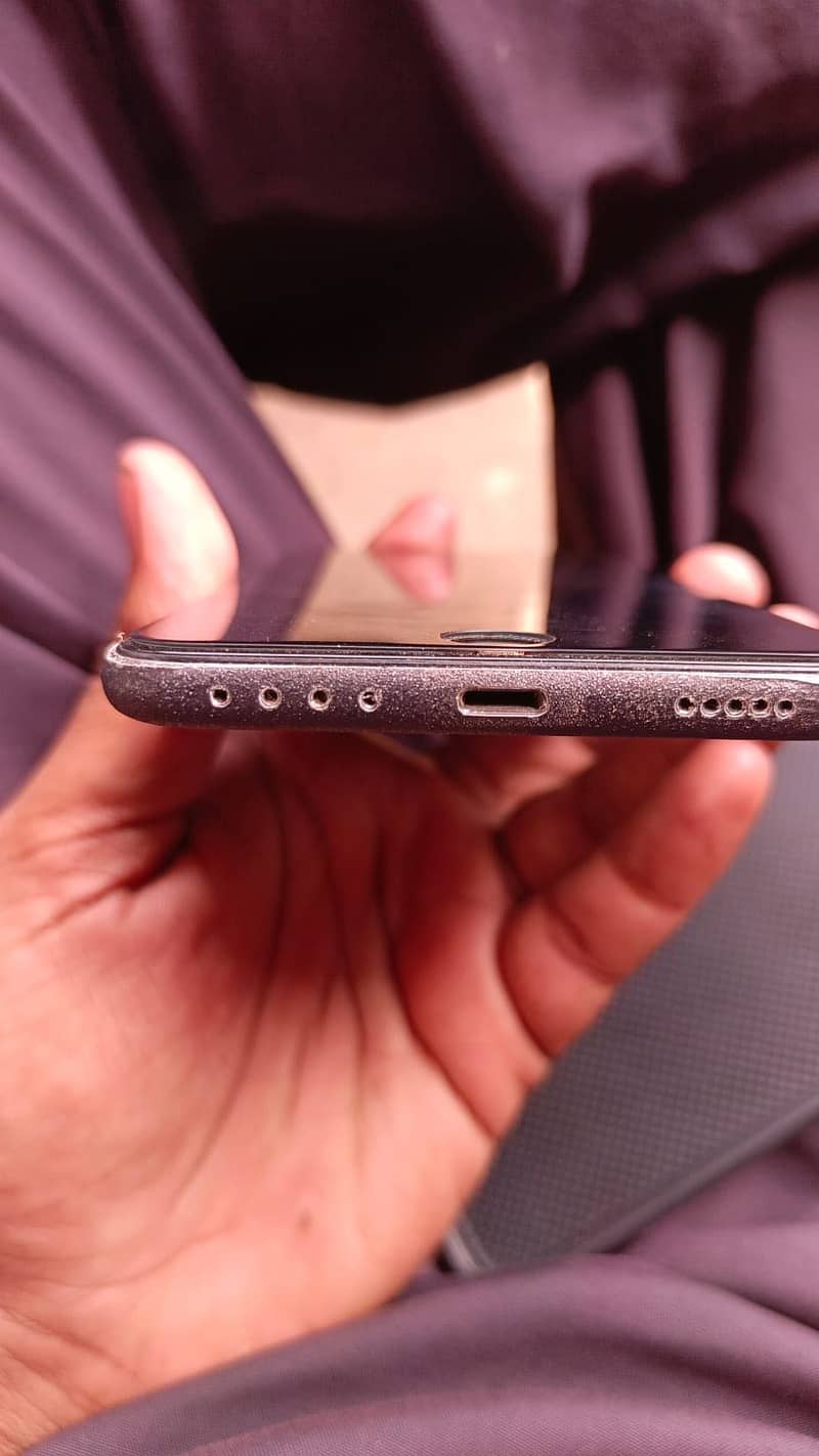 Apple iPhone 7 Plus 6