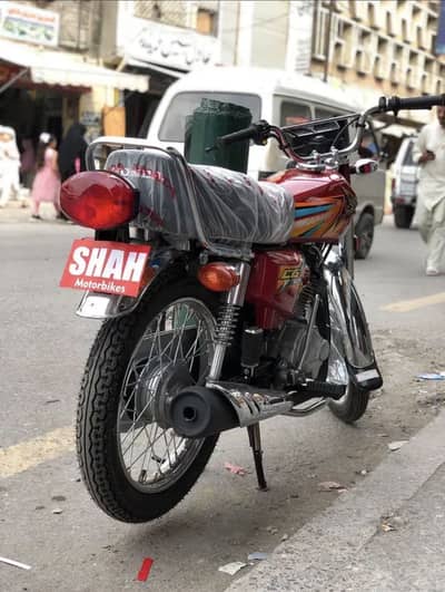 Honda 125 ( 545 kms genioun drive ) Garanty ka Sath