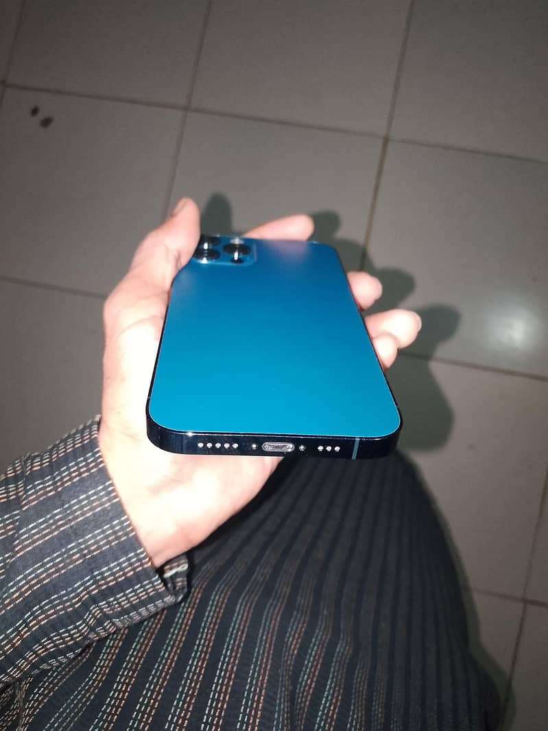 iphone 12 pro 2