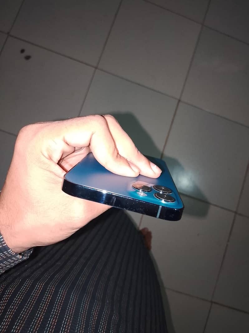 iphone 12 pro 3