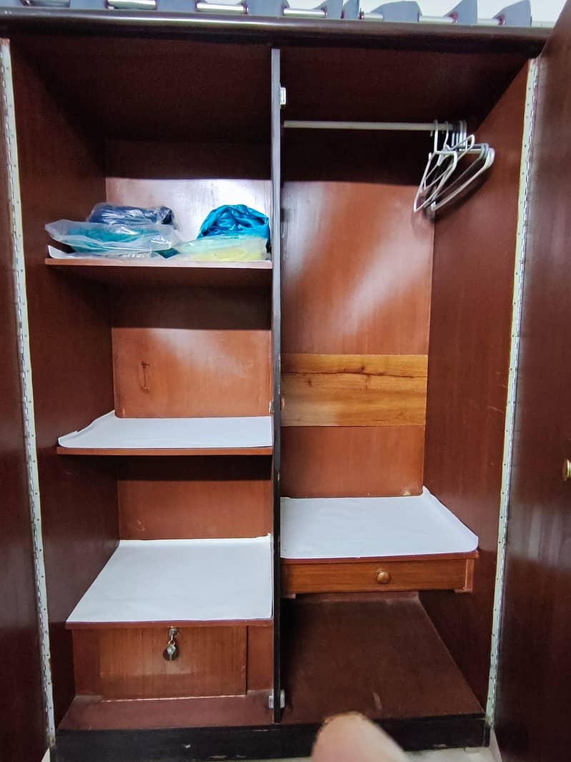 wardrobe 3