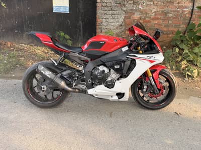 The Beast YZFR1