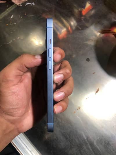 Apple iPhone 14