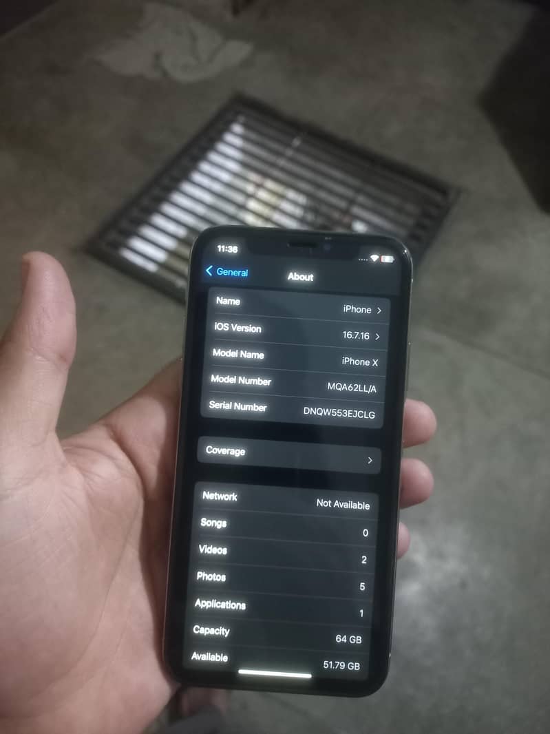 Apple iPhone X 3