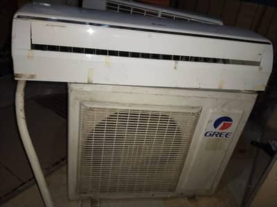 `Gree 2 Ton AC For Urgent Sale - Best Cooling - With Remote - Jacobaba