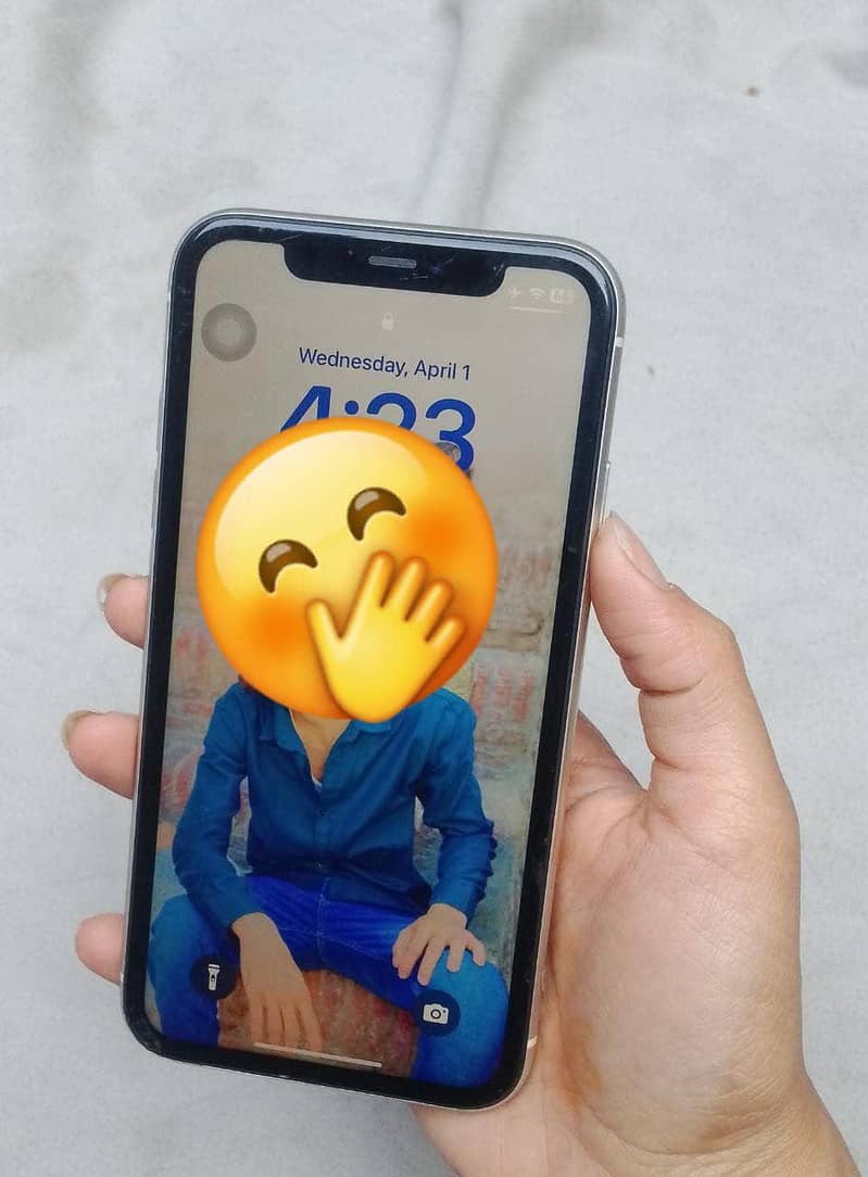 Apple iPhone 11 3