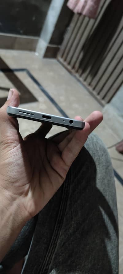 Infinix Hot 50i 6+6/128 exchange possible