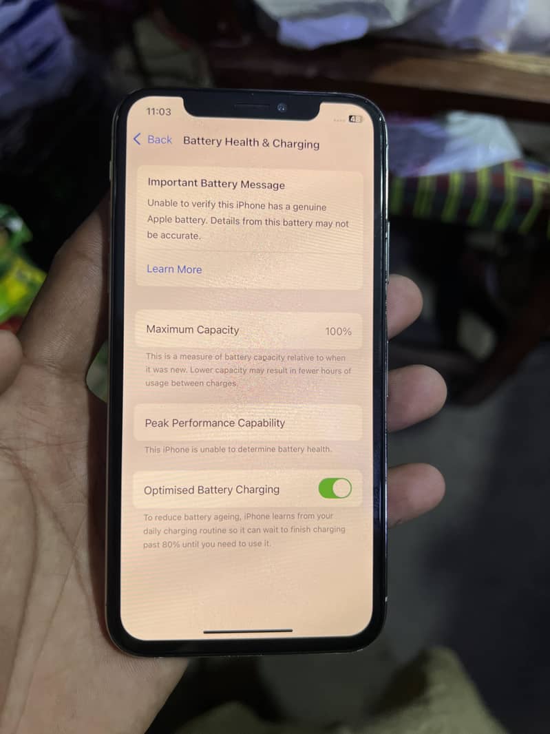 Apple iPhone XS 4