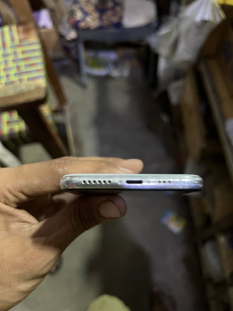 Apple iPhone XS 9