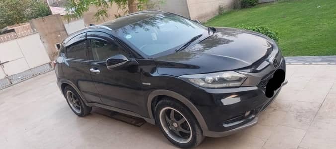 Vezel 14/16 X package excellent condition for urgent sell