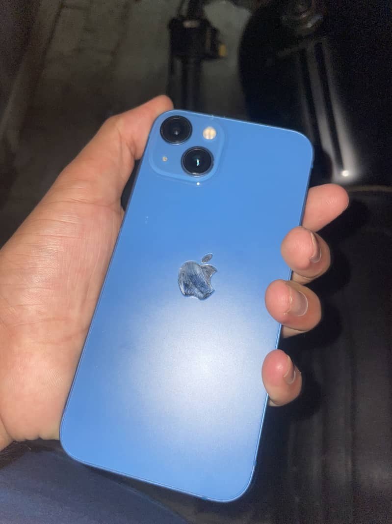 Apple iPhone 13 0