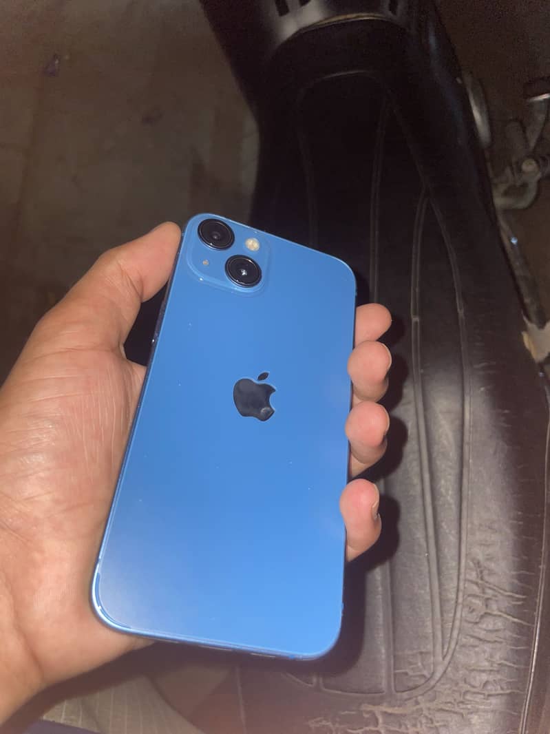 Apple iPhone 13 6