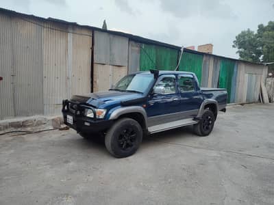 Toyota Hilux 2003