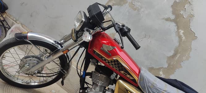 125 HONDA SPECIAL EDITION 2025
