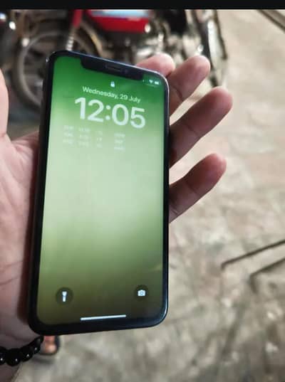 IPHONE X WITH BOX EXCHANGE POSSIBLE