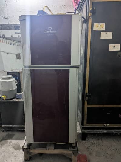 dowlance fridge in used condition
