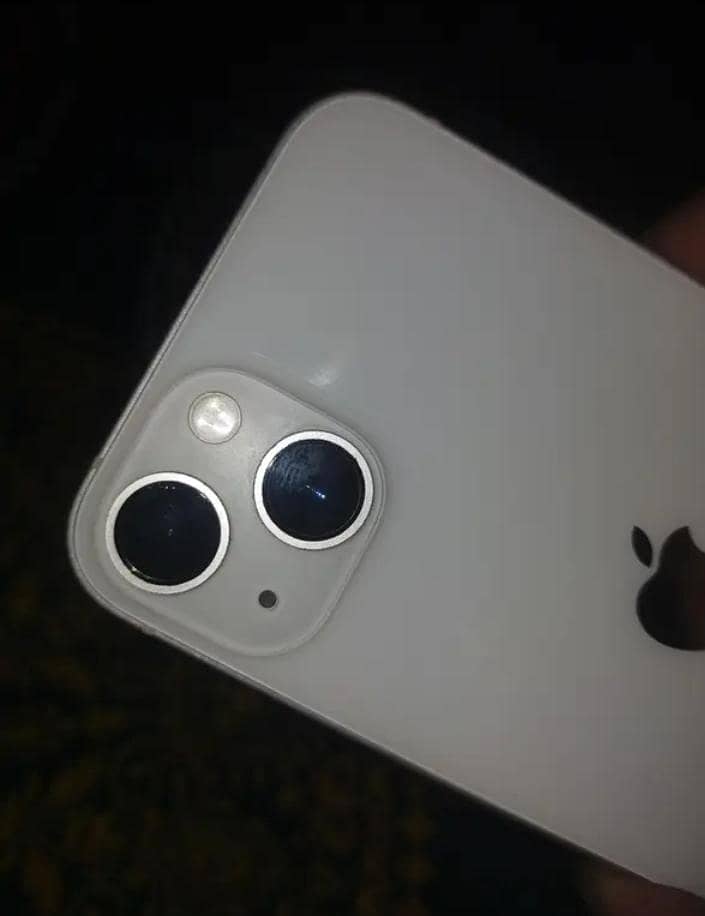 Apple iPhone 13 6