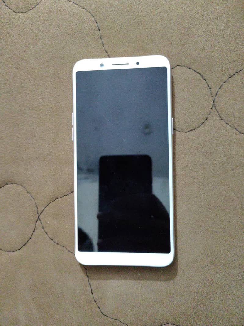 OPPO A83 0