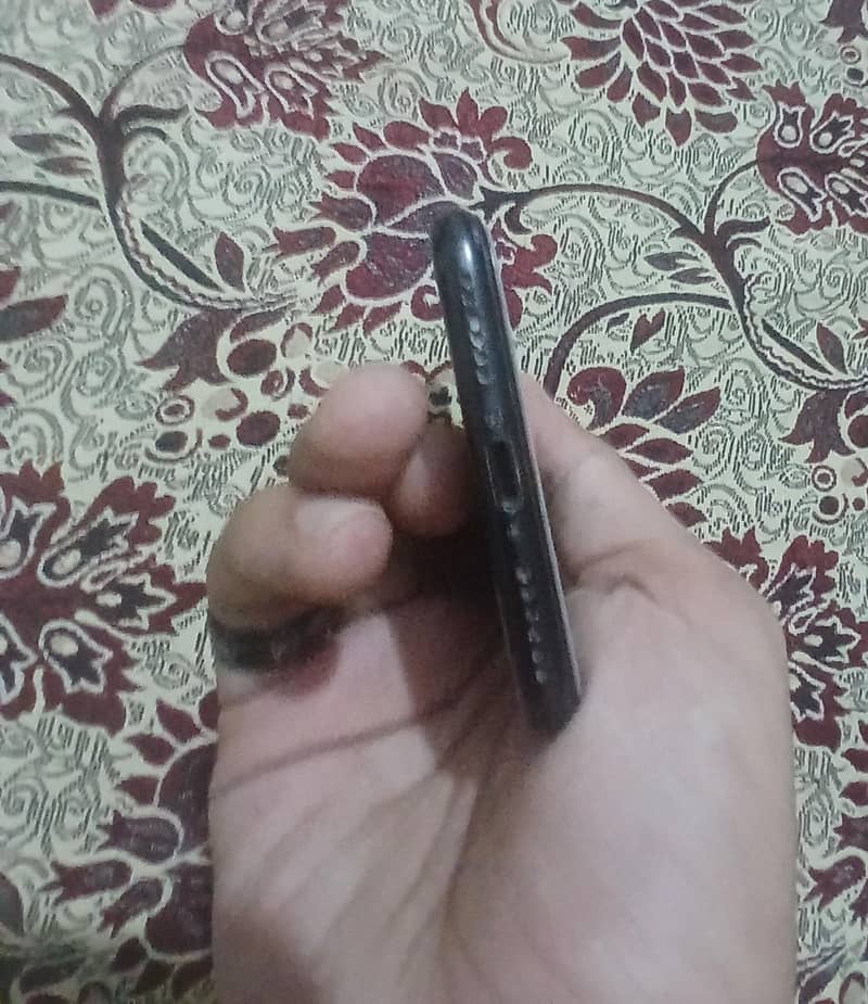 Apple iPhone 7 3