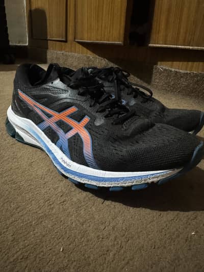 Asics Trainers shoes