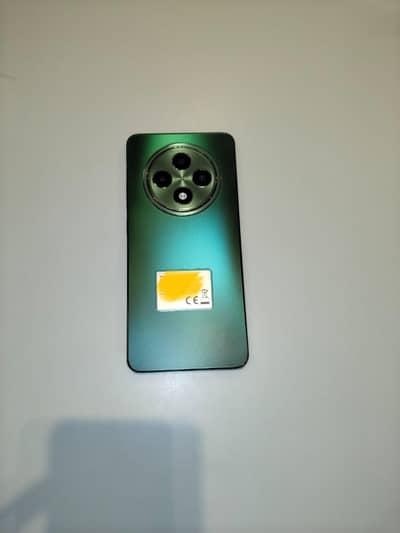 OPPO Reno12 F