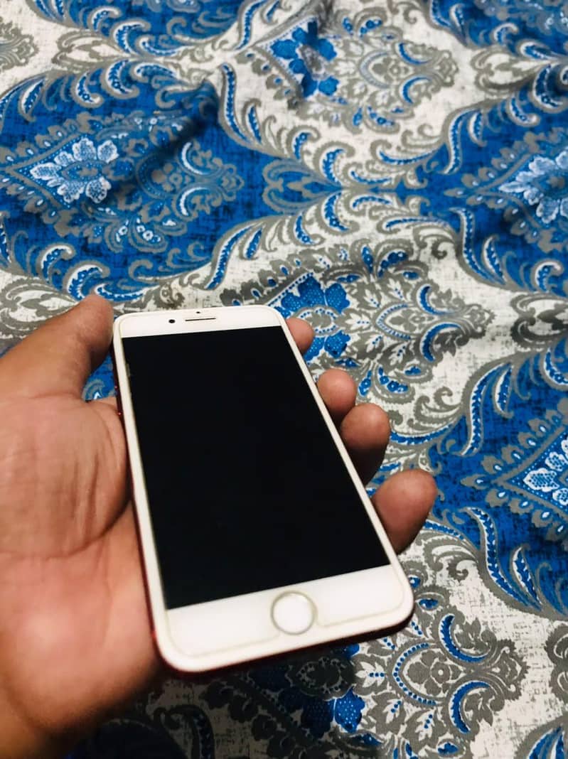 Apple iPhone 7 3