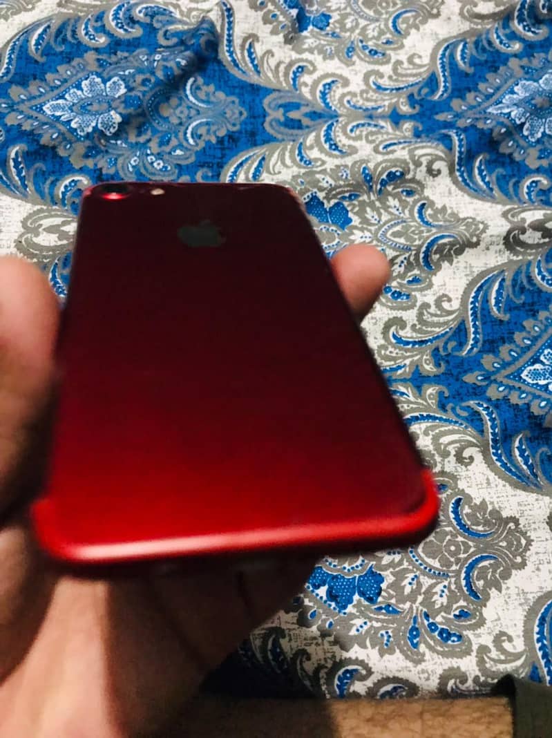 Apple iPhone 7 4