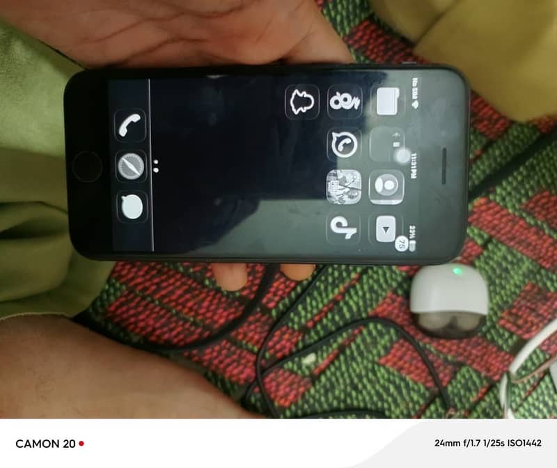 Apple iPhone SE exchange 2022 ky sth old ios version wla choye 2