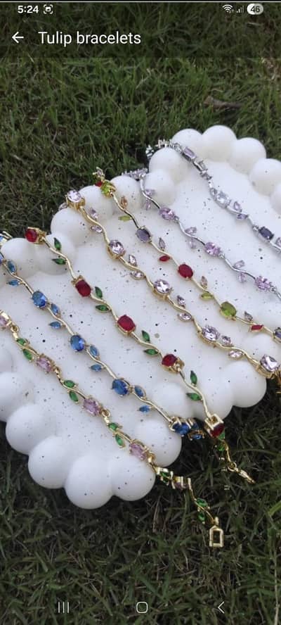 tulip bracelet