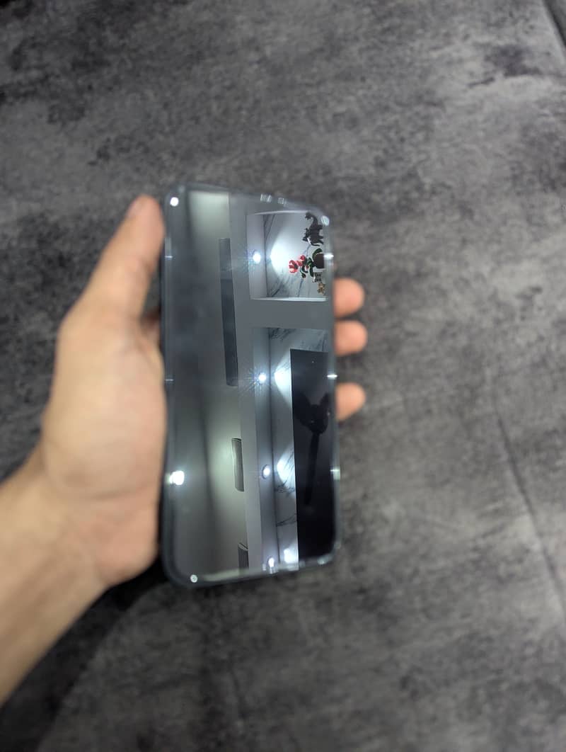 iPhone 14 5