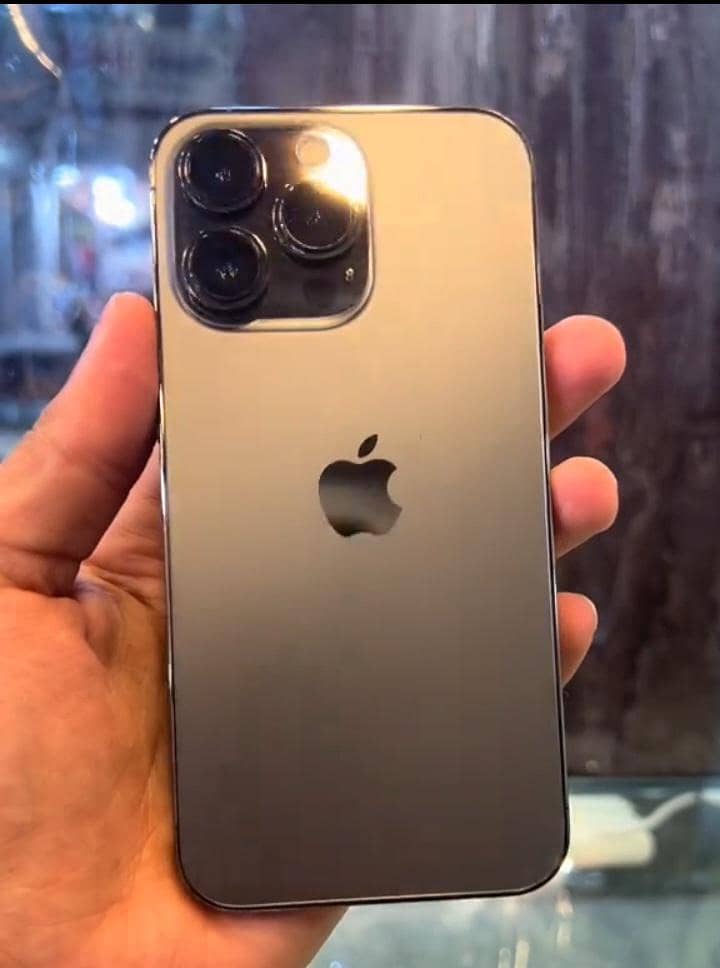 Apple iPhone 13 Pro 0
