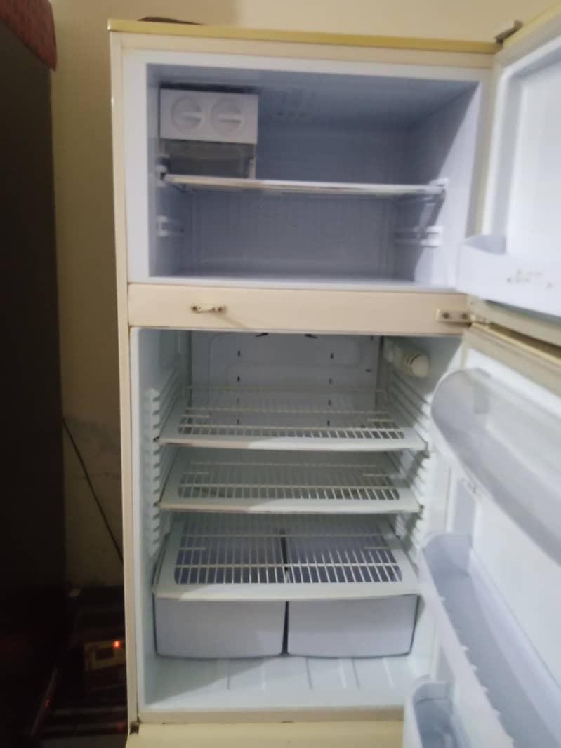 Pel fridge 8