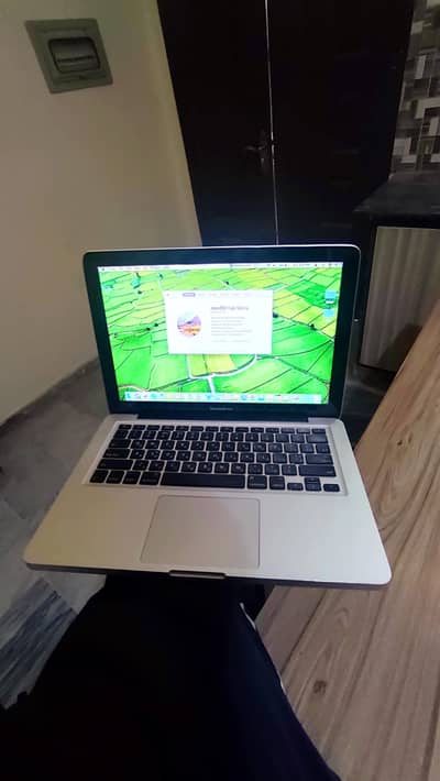 MacBook Pro 2011 late - Battery needs to replace