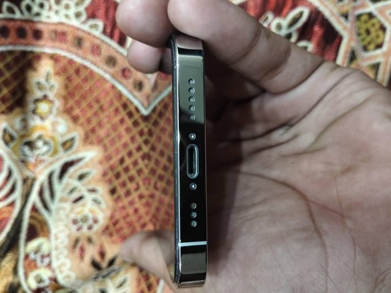 Apple iPhone 13 Pro 5