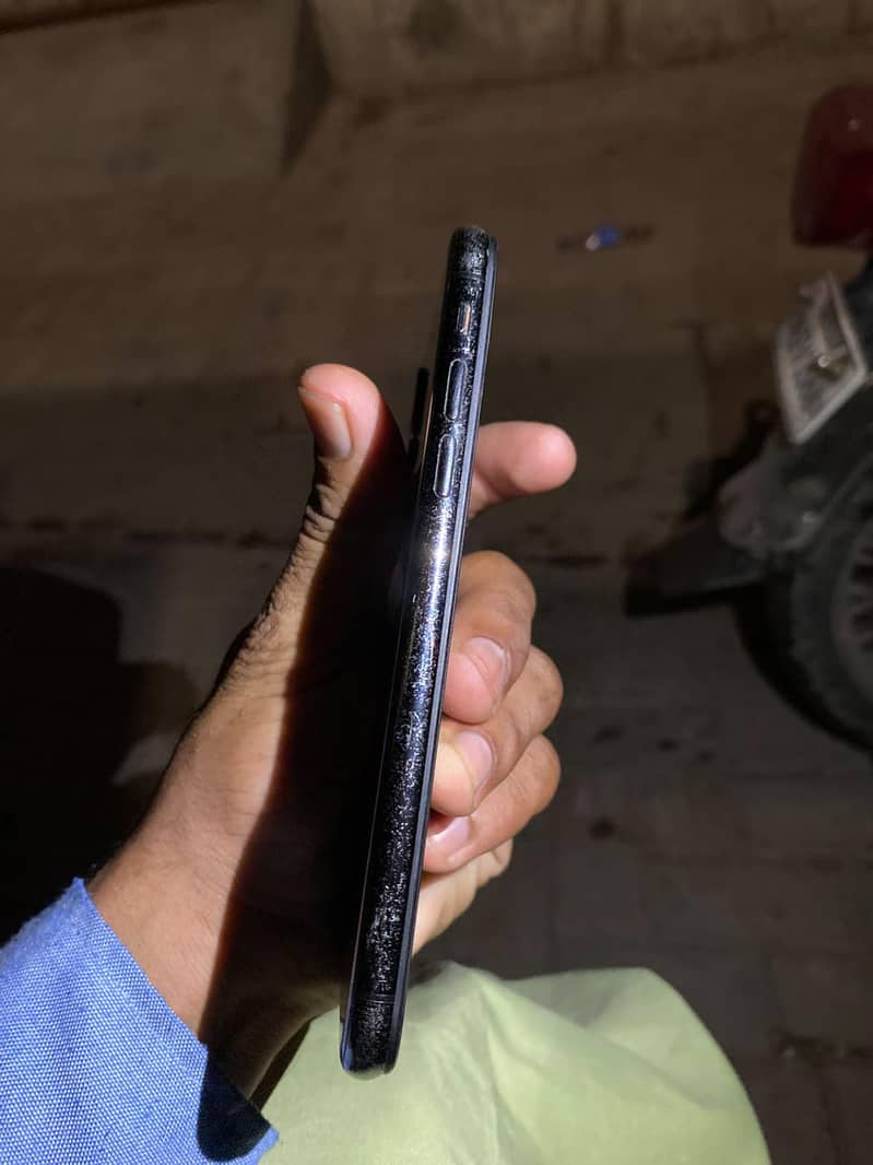 Apple iPhone X 0