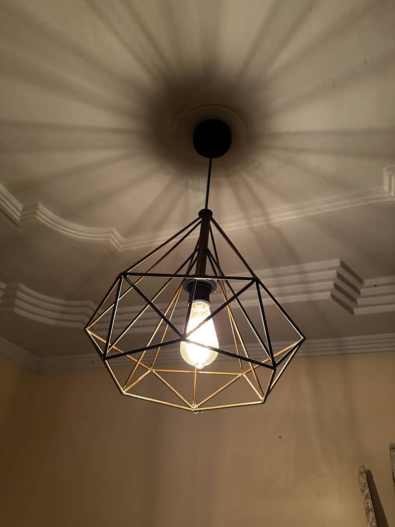 Chandeliers 0