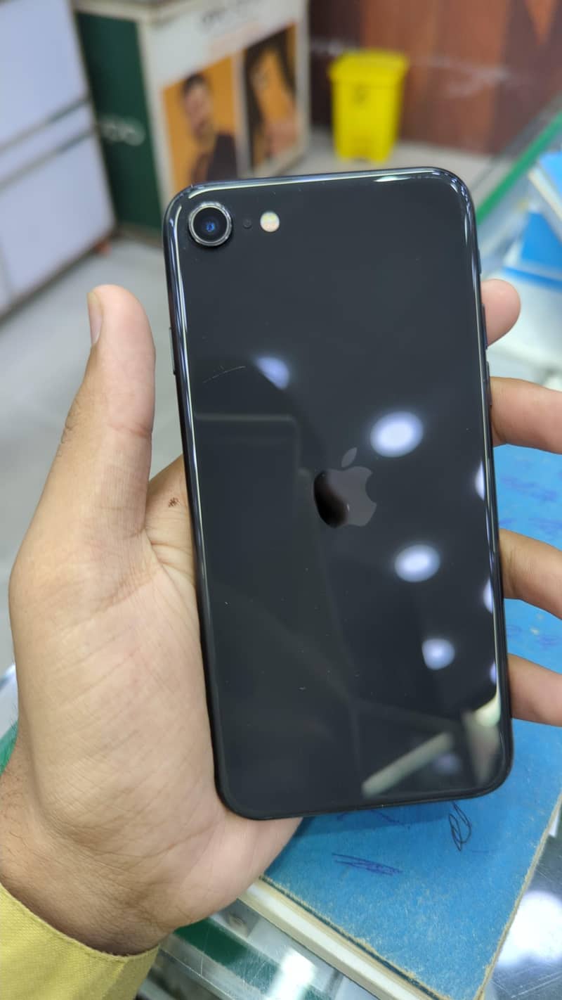 Apple iPhone SE 0