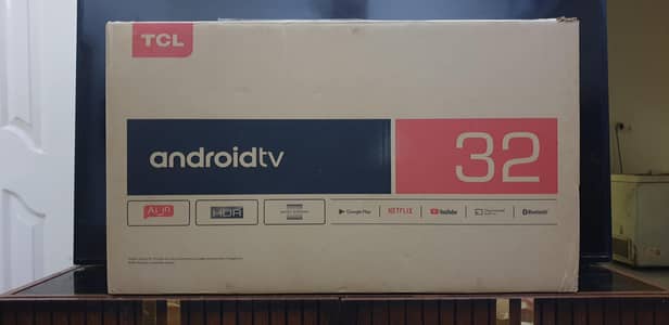 TCL 32 inch Smart Android 1year used only sometimes