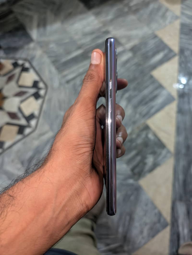 One Plus 9 6