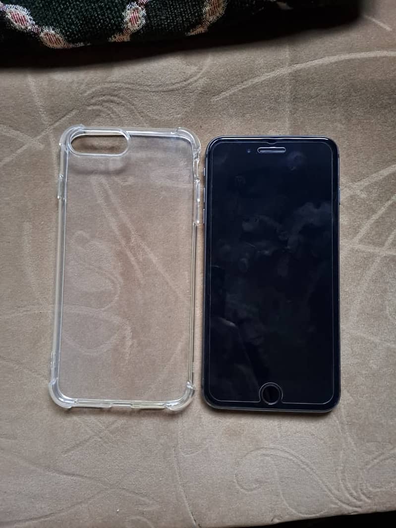 Apple iPhone 8 Plus 1