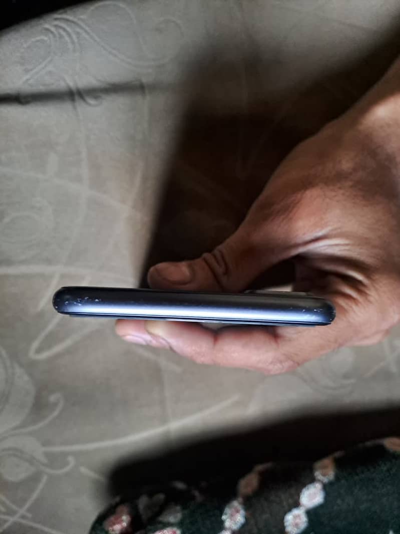 Apple iPhone 8 Plus 6