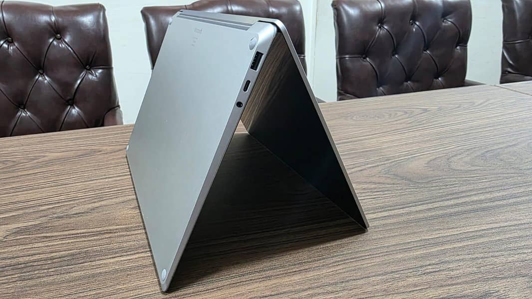 Microsoft Surface 4 / 1950 model 5