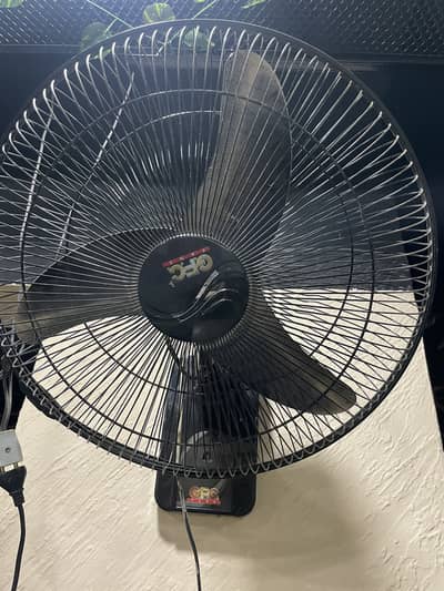 Gfc slightly used bracket fan