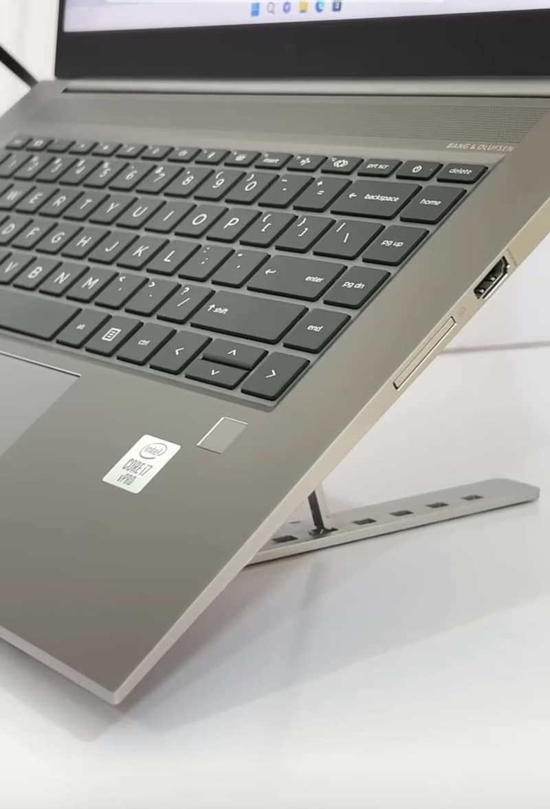 Hp Zbook i7-10th (32/512) 3