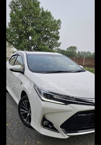 Toyota Altis Grande 2018 urgent sale very clean car 03046154215 cal