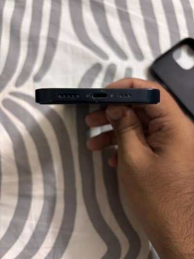 Apple iPhone 13 jv