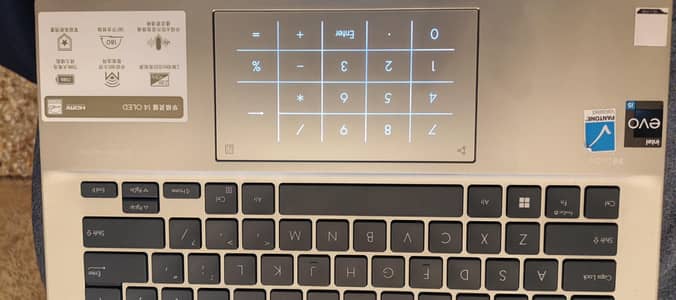 ‎ASUS ZenBook 14 OLED UX3402ZA