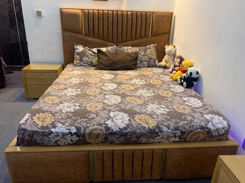 King Siize Bed Set / Double Bed Set 0
